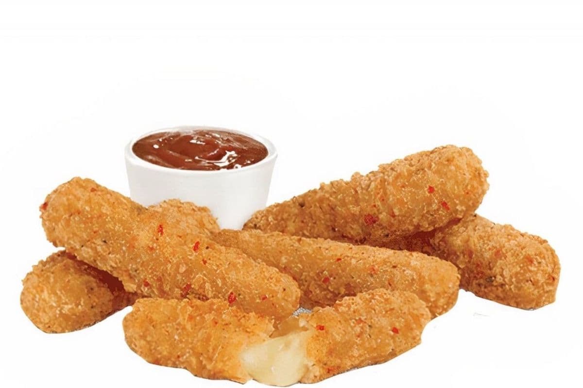 Mozzarella Sticks (6 pcs) (330 Cal)