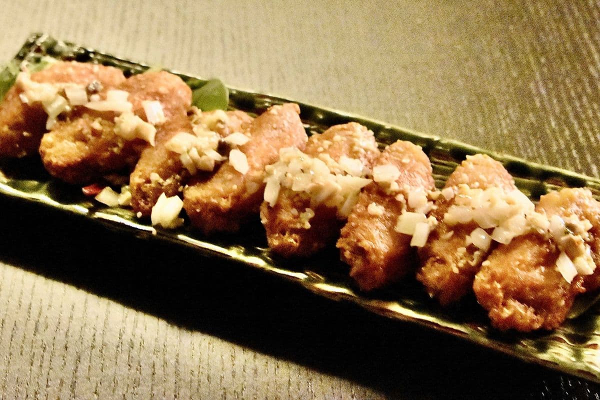115. Garlic Butter Chicken Wings (8 pcs)