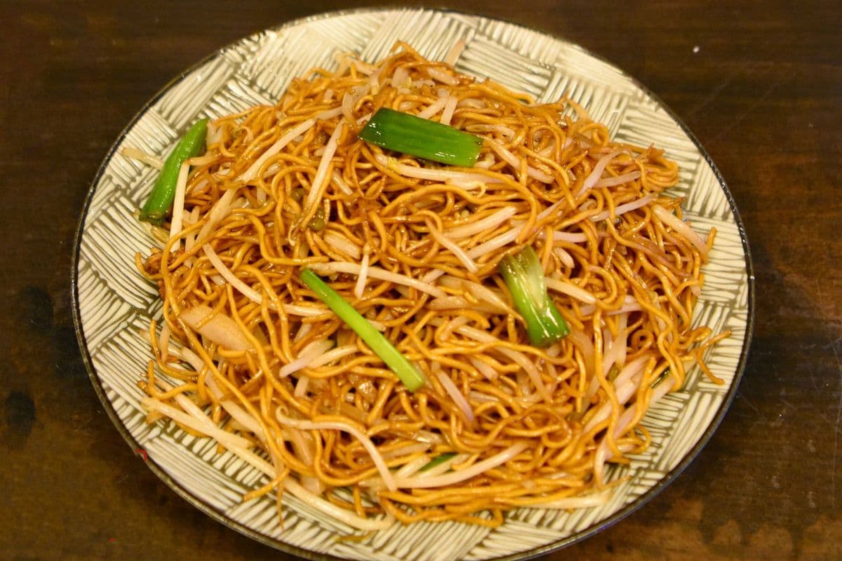 910(S)BOGO. S/F Fresh Noodles with Soy Sauce (豉油皇牙菜炒面) x2