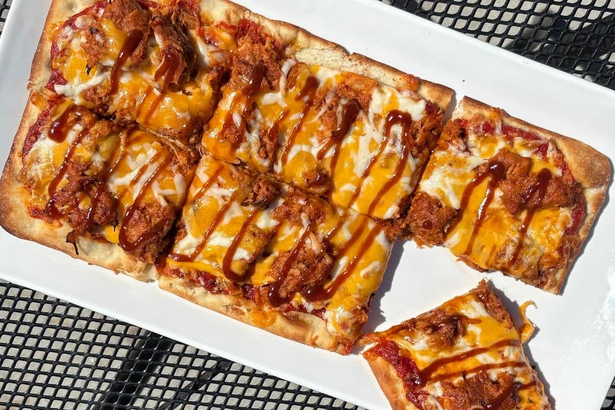 BBQ Pulled Pork Flatbread