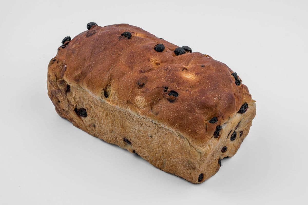 Deluxe Raisin Bread (1 pc)