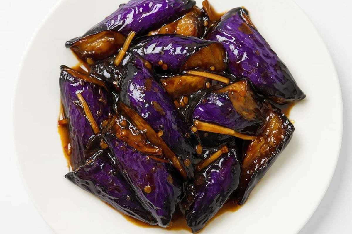 V7. Chilli Garlic Eggplant(Spicy) - 魚香茄子(辣)