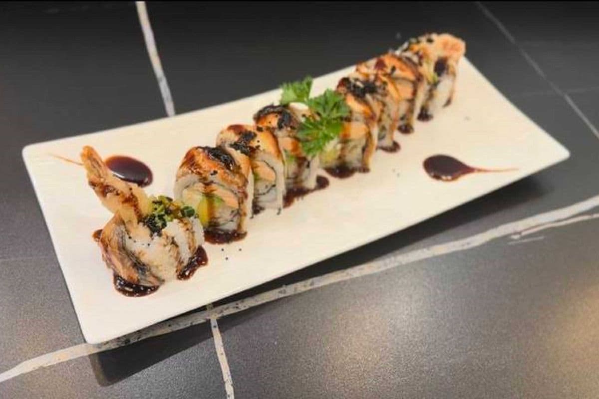 Black Pearl Roll (8 pcs)