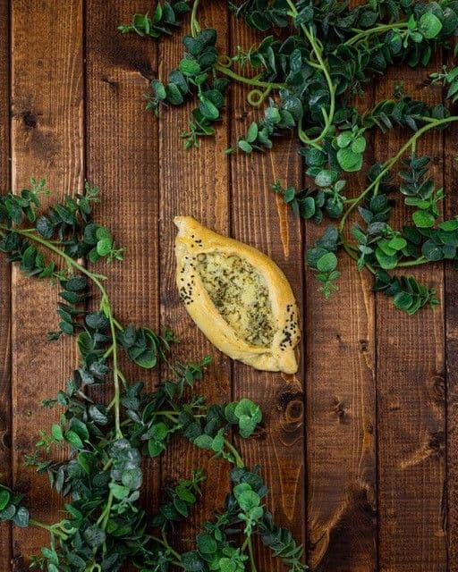 Cheese with Thyme Fatayer Pie (Large)