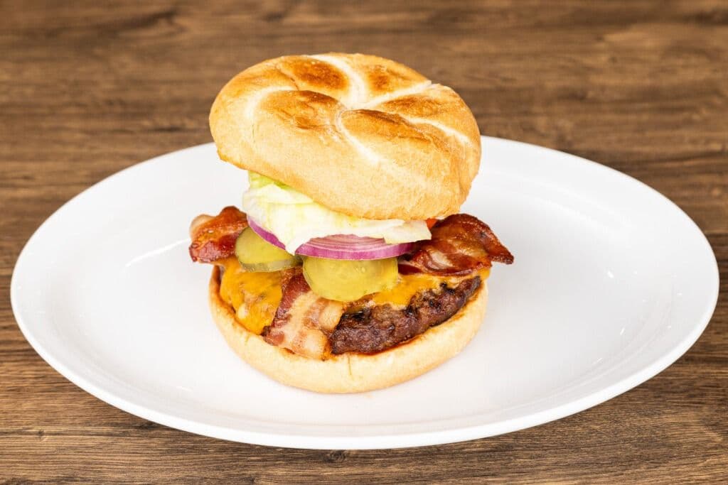 Classic Burger (8 oz)