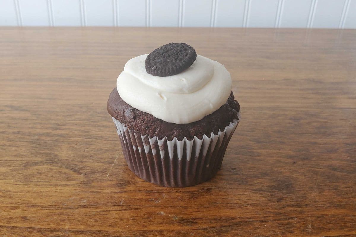Cookies and Cream Regular Cupcake