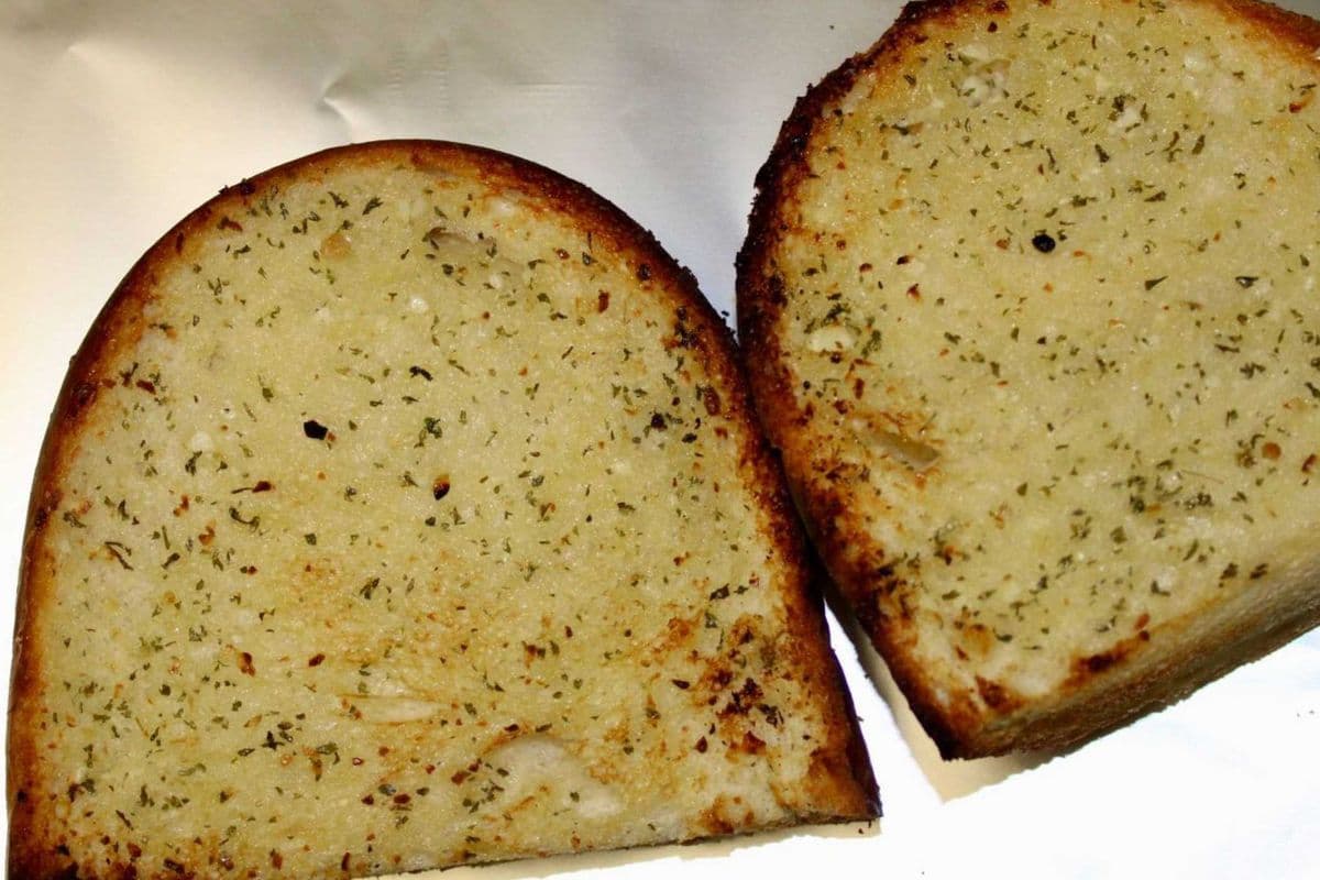 Garlic Bread (2)