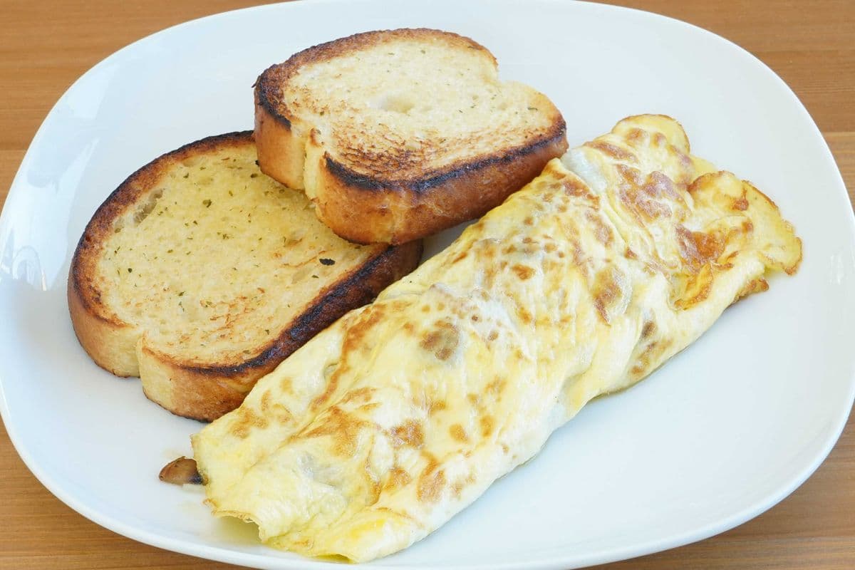 Ham & Mushroom Omelet