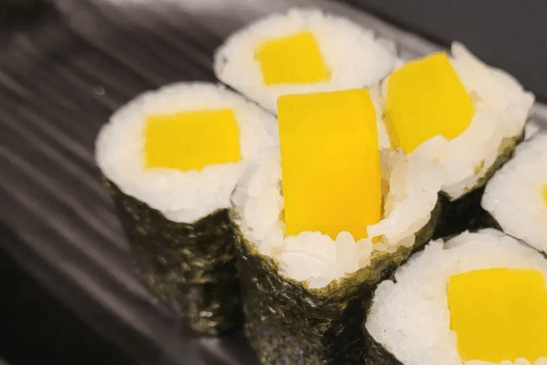 Oshinko Maki (6 pcs)