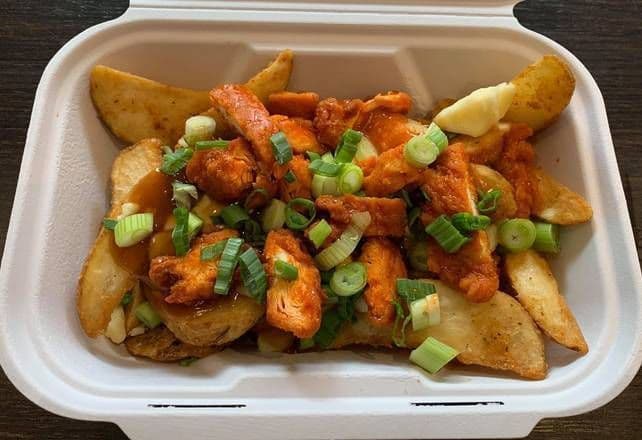 Buffalo Chicken Poutine