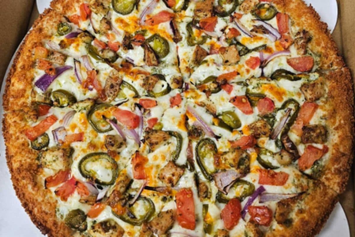 PESTO CHICKEN PIZZA- 16" Extra-Large