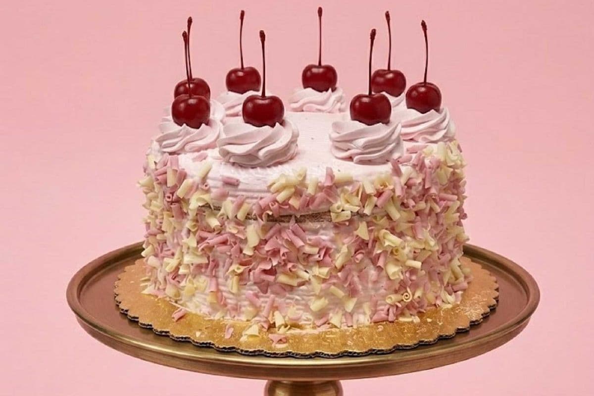 Strawberry Torte Cake