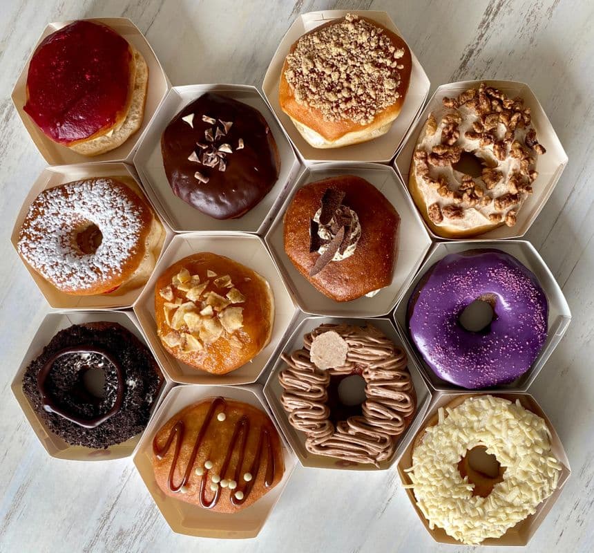 Doughnuts (12 pcs)