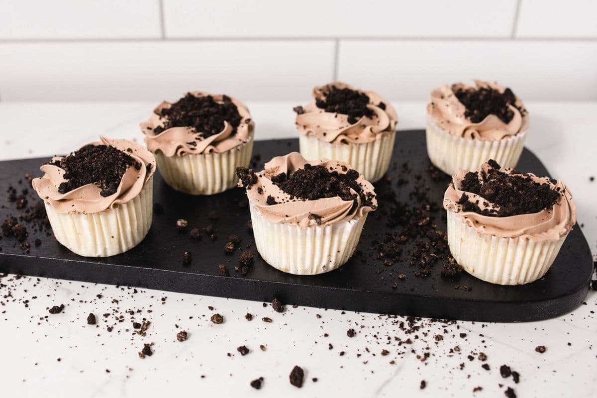 OREO CHEESECAKE CUPCAKE