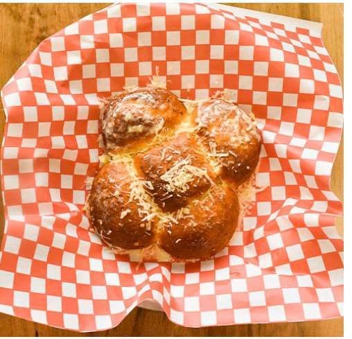 GARLIC PAN BREAD