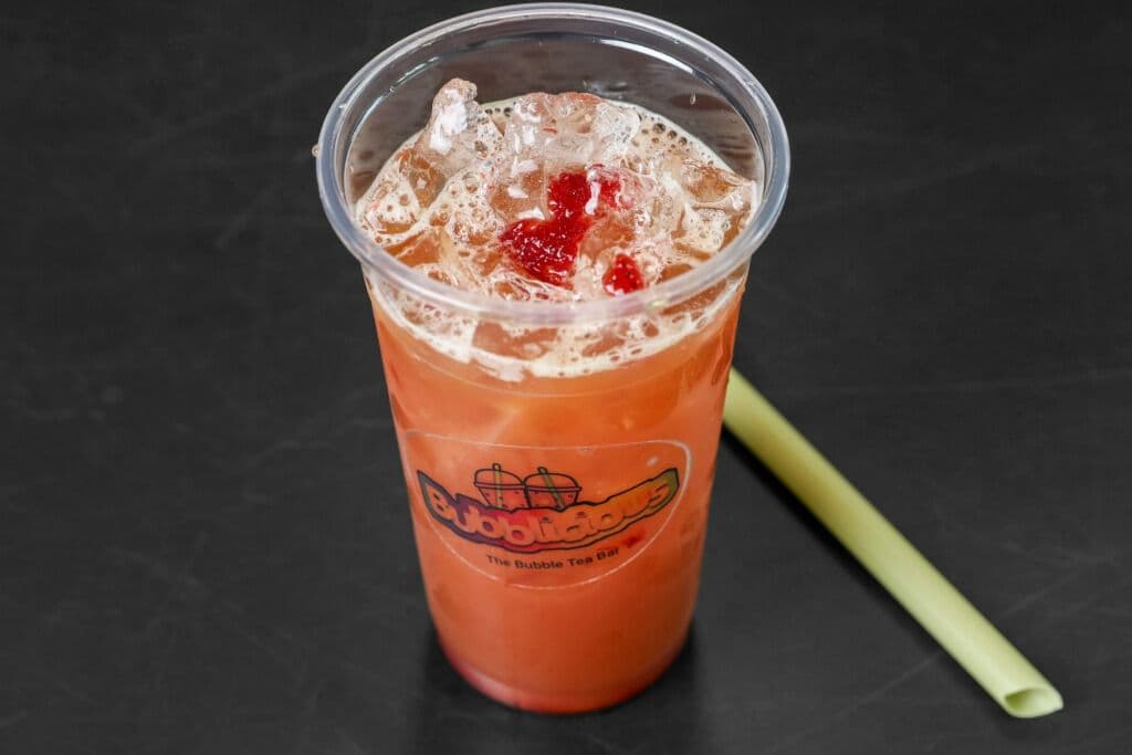 Strawberry Green Tea (700ml)