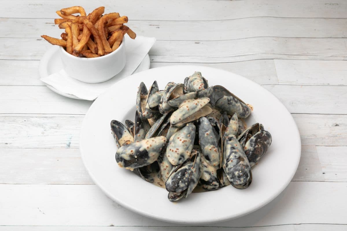 Moules dijonnaises / Dijon Mussels