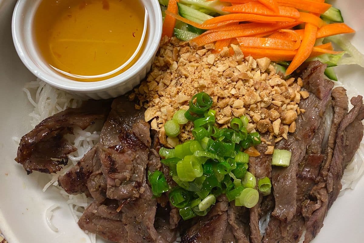 VB2. Grilled Lemongrass Beef