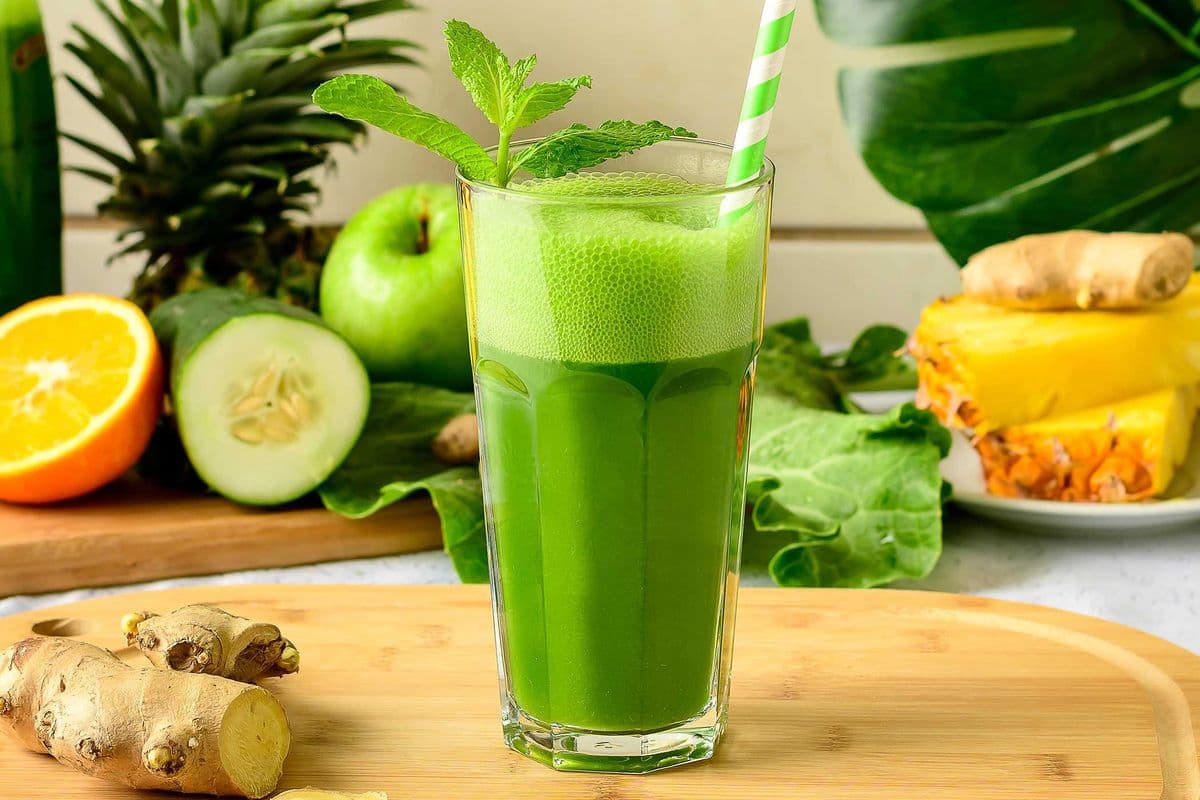 Real Pineapple Kale Ginger Juice (16oz) (250 Cal)