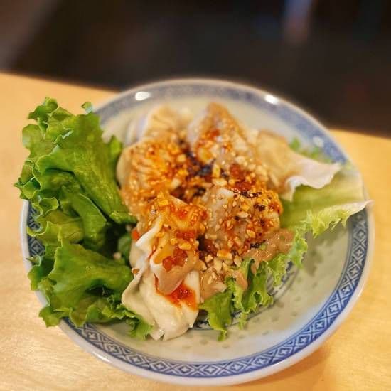 Peanut and Sesame Butter Sauce Wontons 雙醬抄手 / Wontons avec la sauce aux arachides et sésames(6mcx)