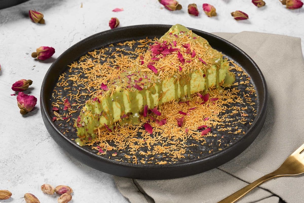 PISTACHIO CHEESECAKE
