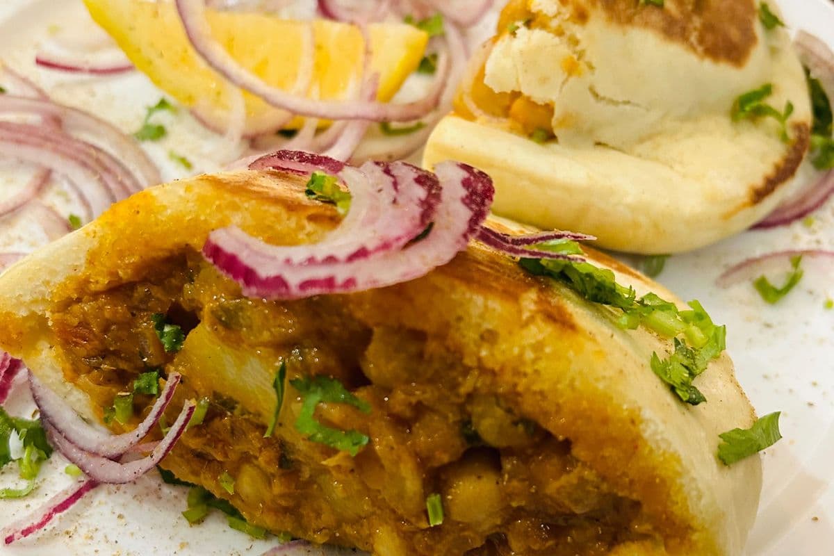 Stuffed Kulcha Chana