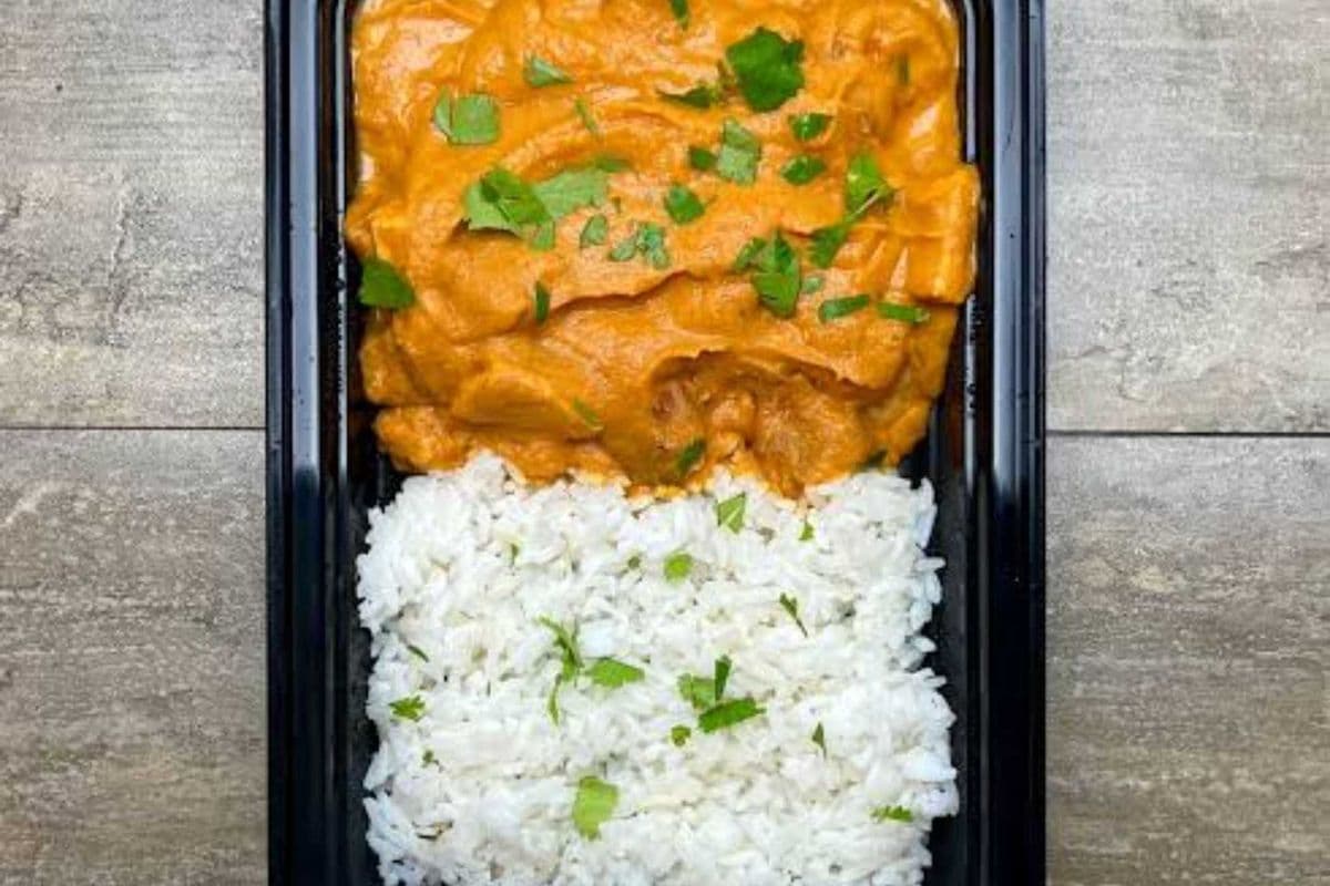 Butter Chicken Lunch Box With 1 Butter Naan