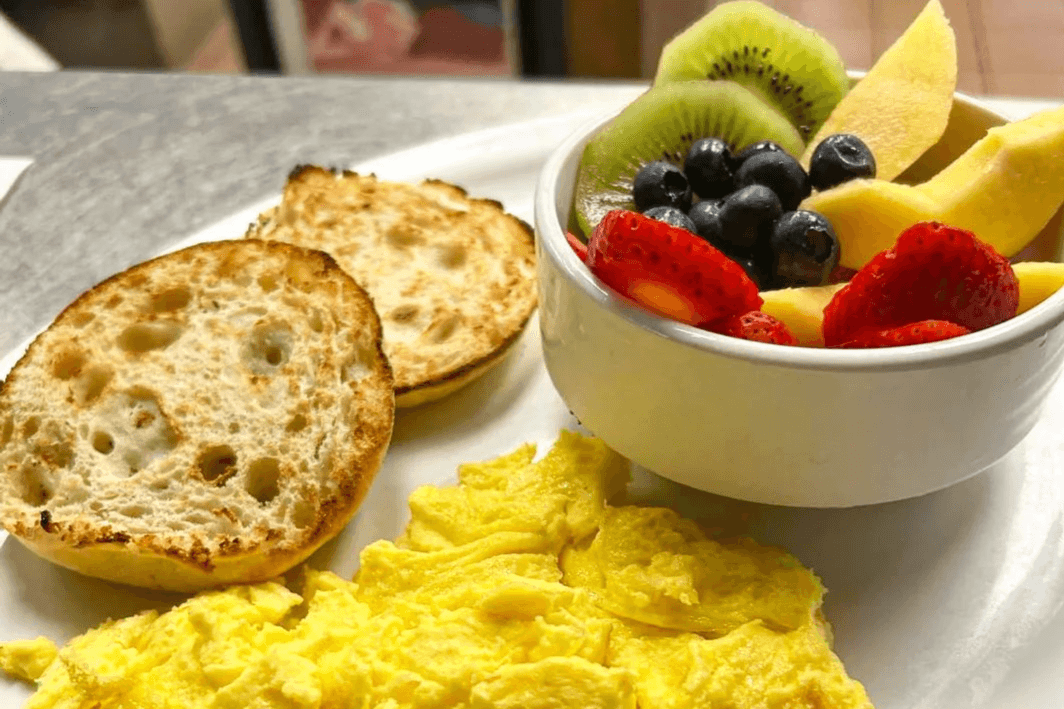 Light Breakfast (Fresh Fruit)