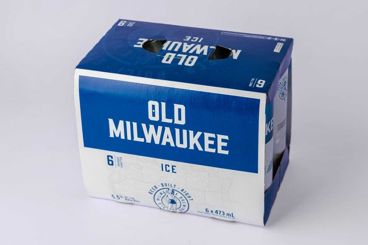 Old Milwaukee Ice 6 Pack (1 x 473ml)