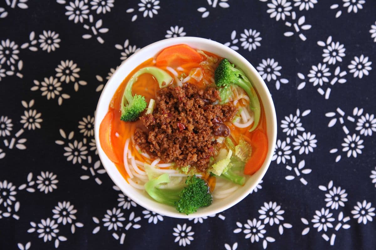 C1. Zajiang rice noodle ( with soup )