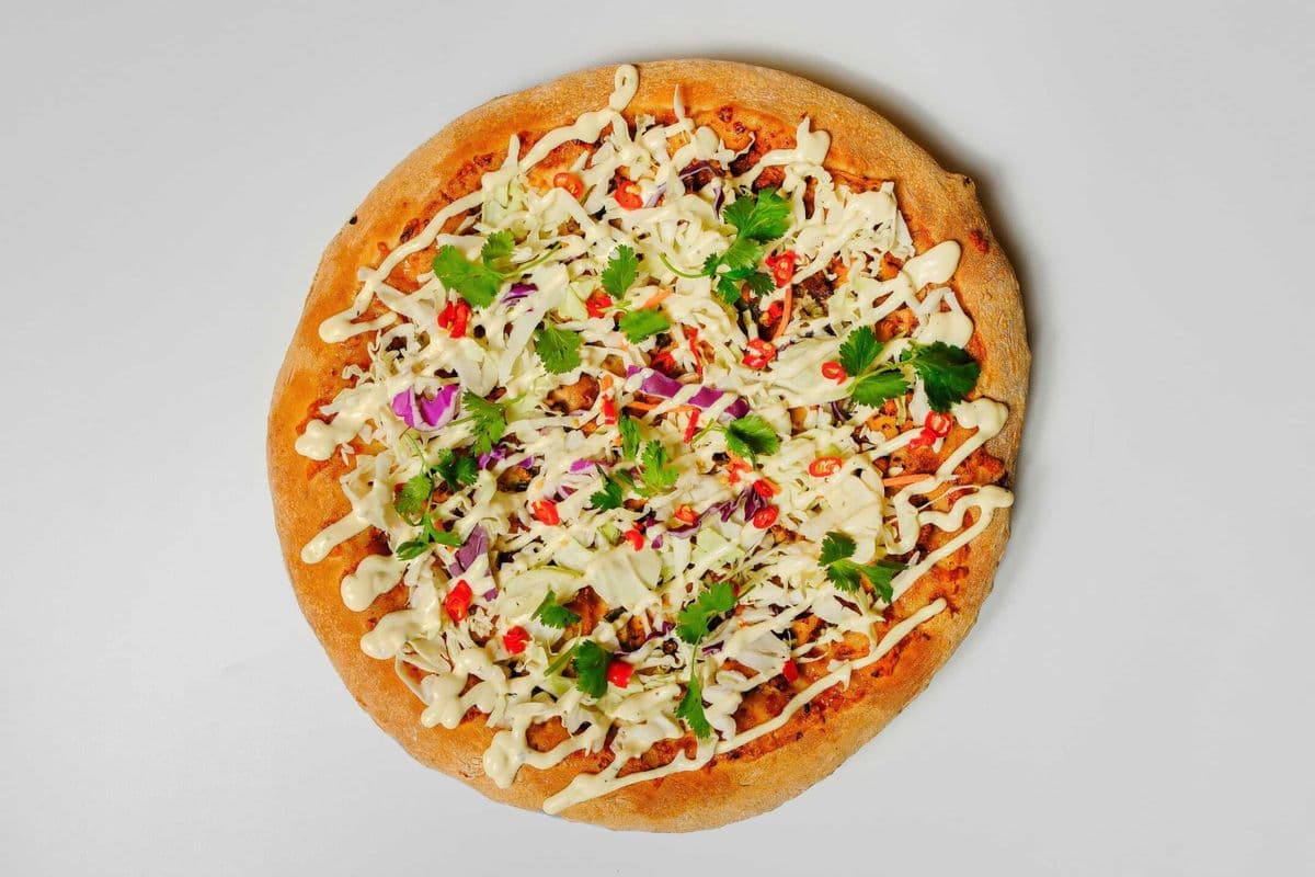 Vietnamese Chilli Chicken Pizza