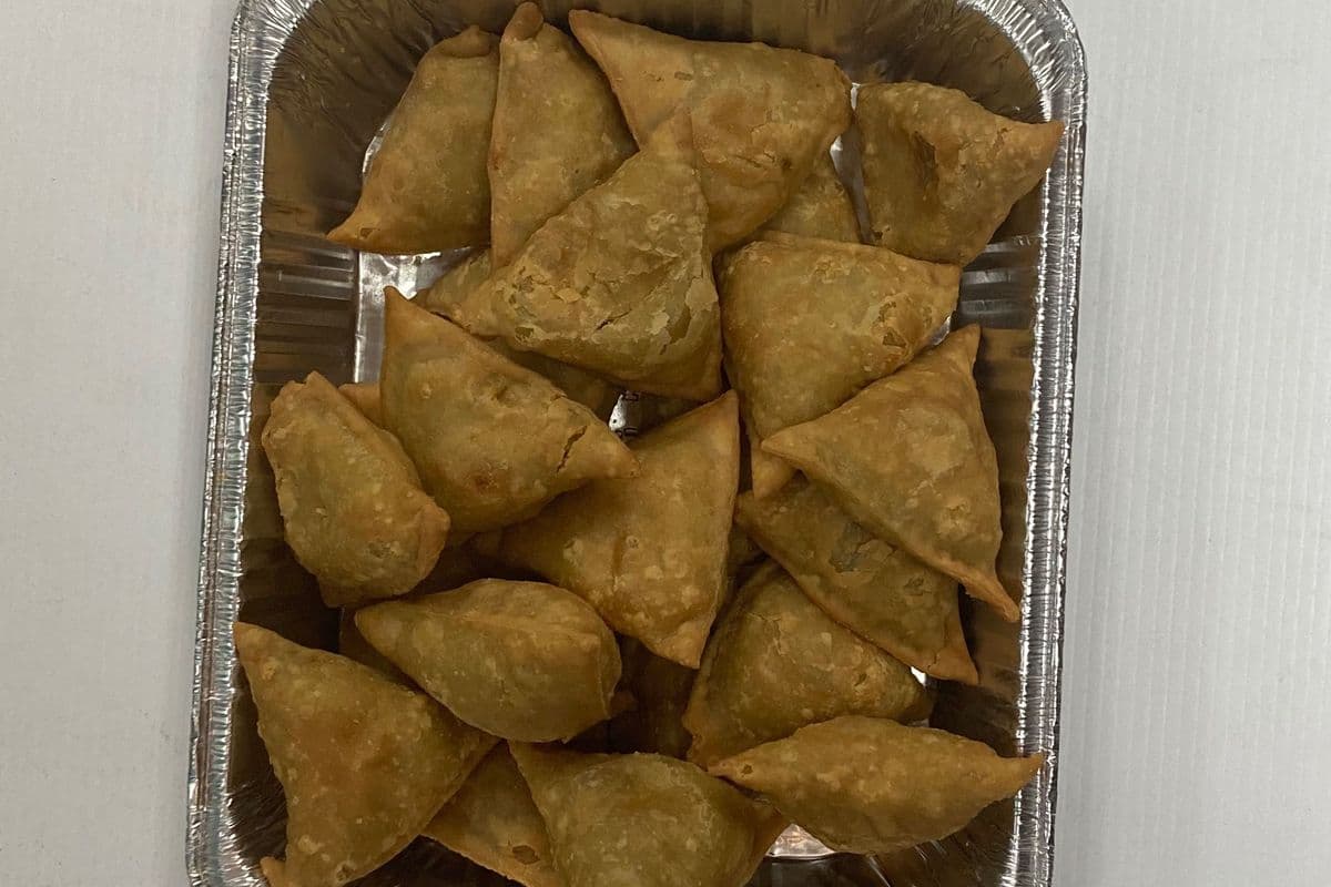 Veggie Samosa (70g) (190 Cal)