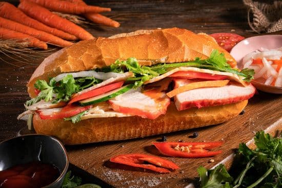 Banh mi porc char siu/ Banh mi char siu pork