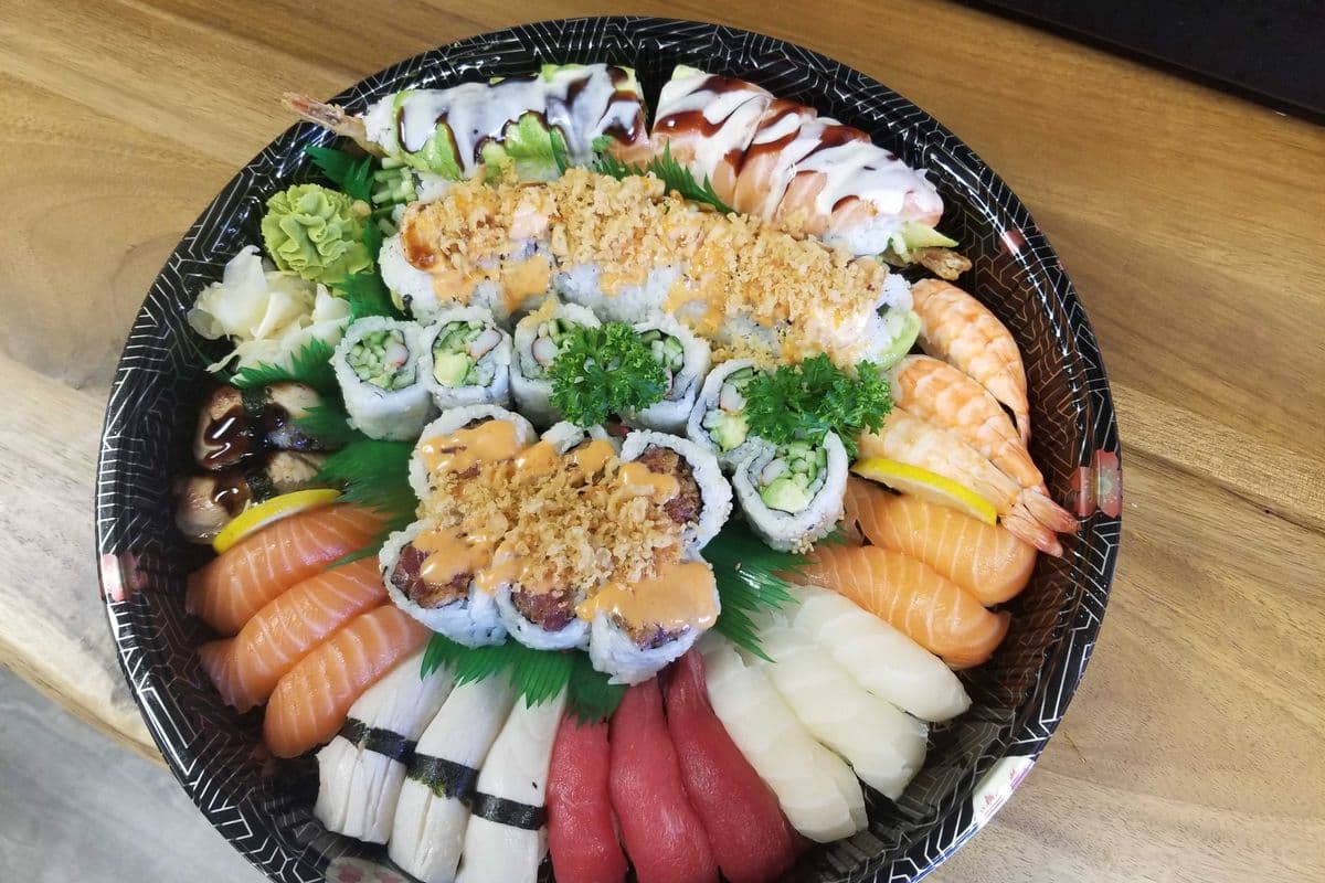 Maki, Sushi Tray (50 pcs)