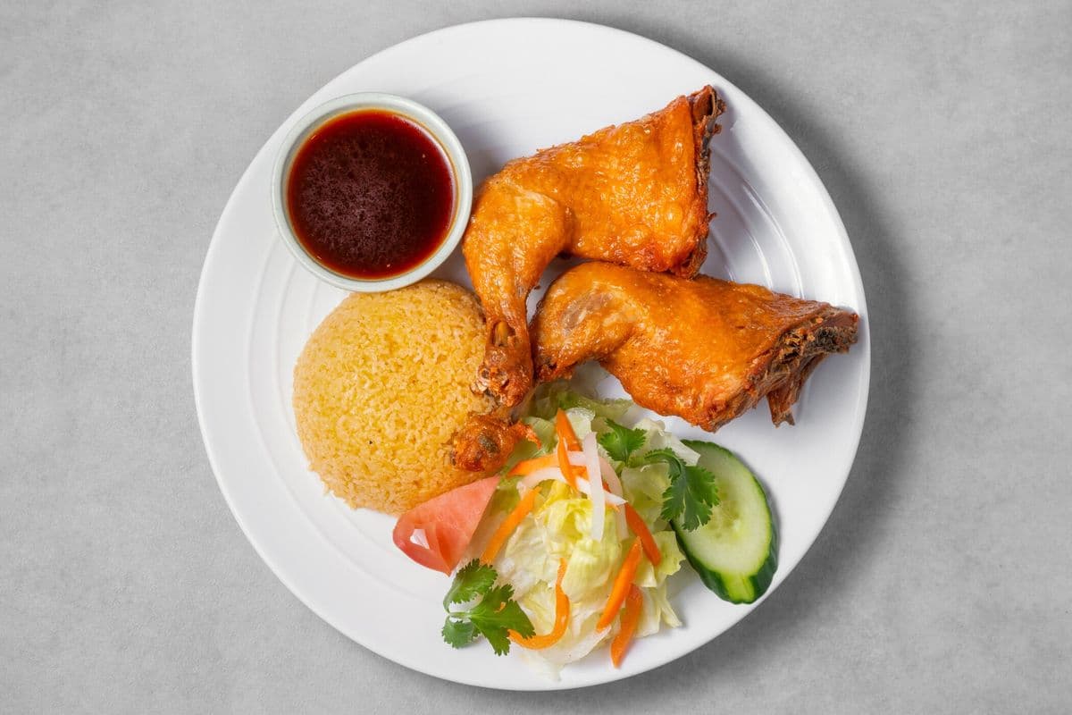 Riz avec poulet grillé / Rice With Grilled Chicken