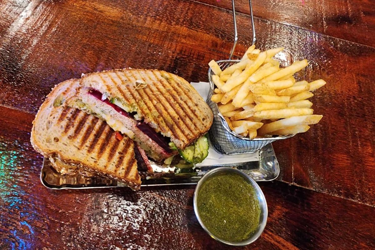 Aamchi Mumbai Club Sandwich