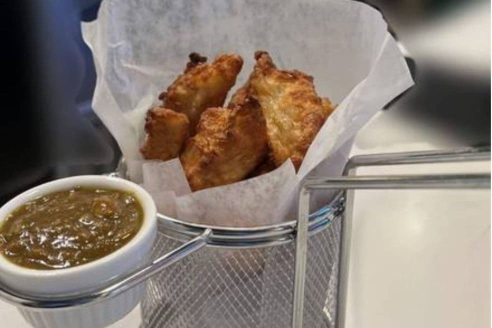 E11. Cuttlefish Crunch Bites 炸墨魚條條