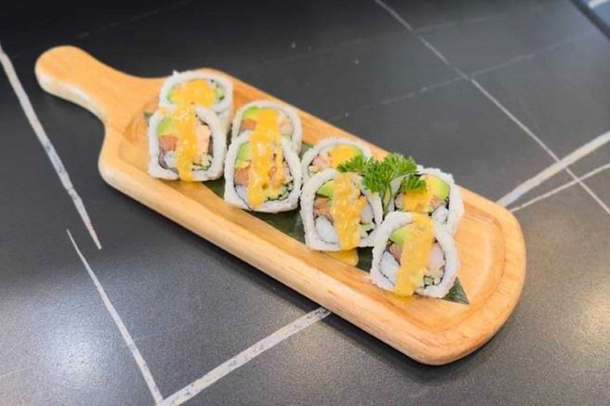 Paradise Roll (8 pcs)