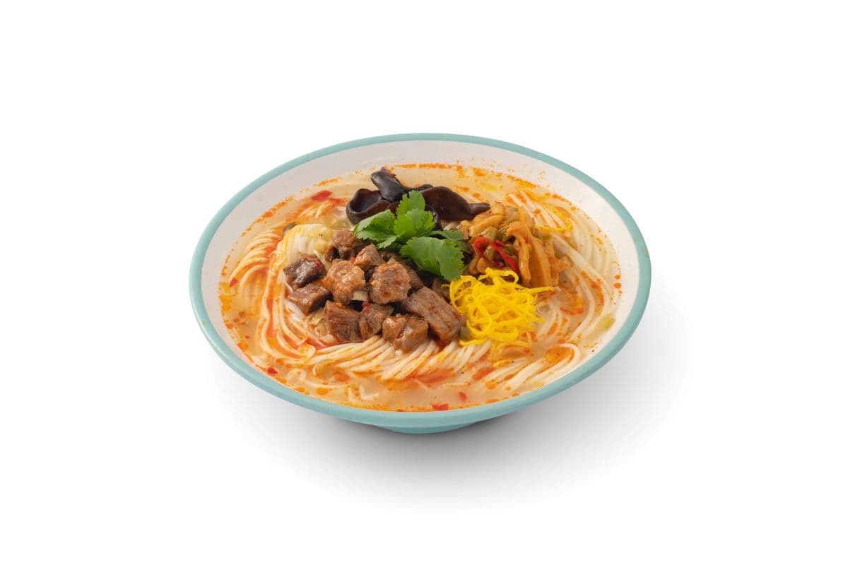 Diced Pork in Hot Chili Sauce Noodle