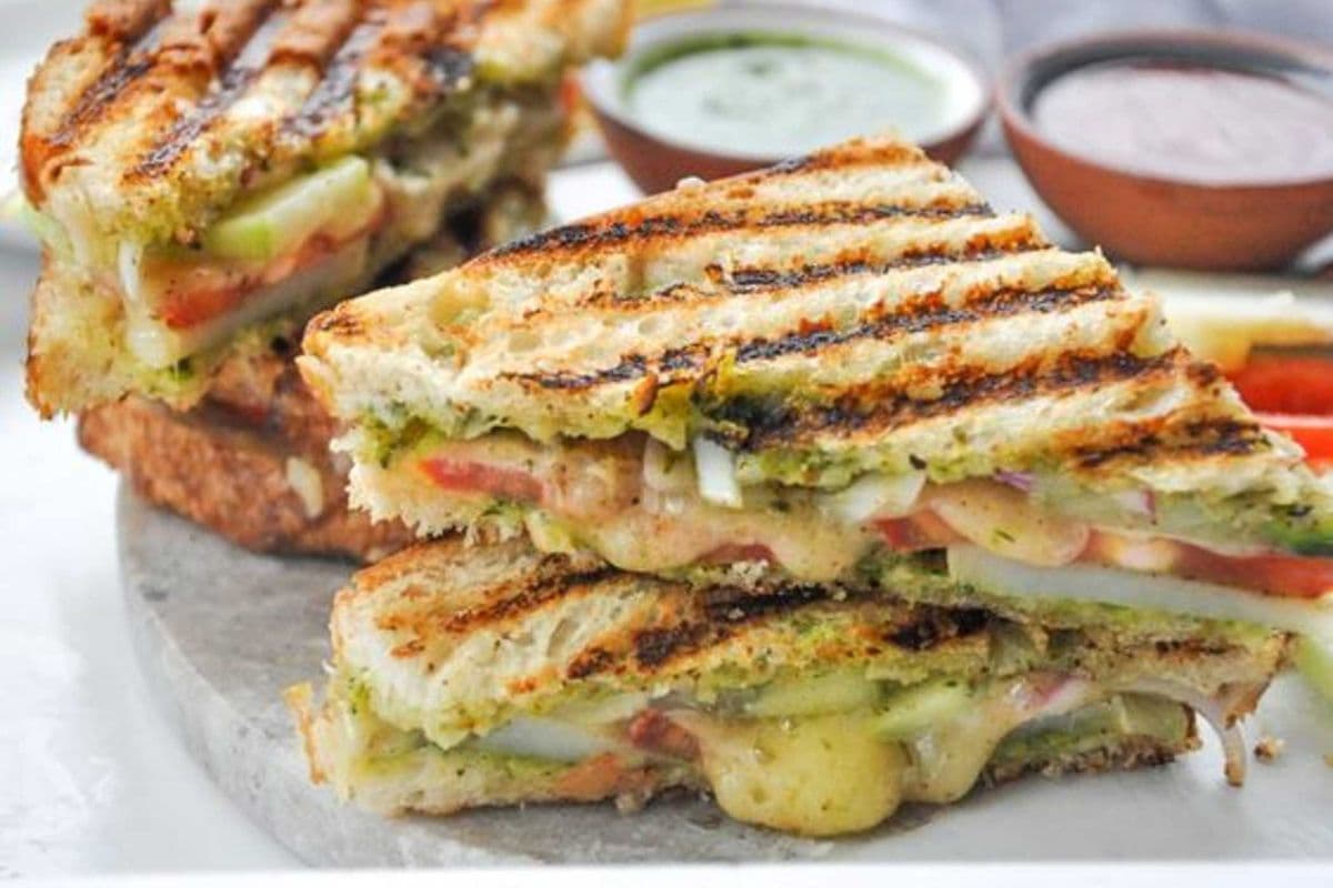 Bombaiya Club Sandwich