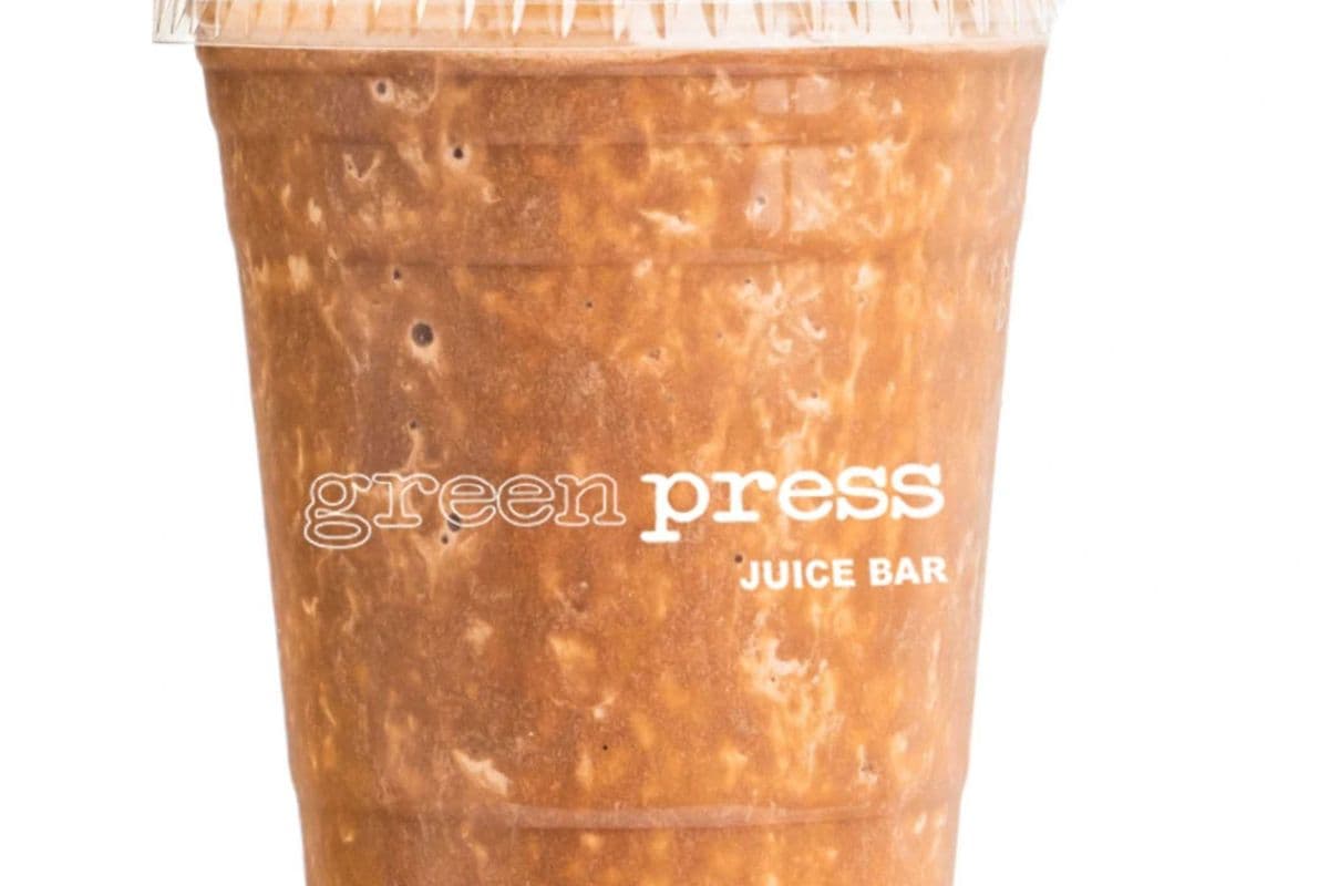 Chocolate-Hemp Crunch Smoothie (410 Cal)