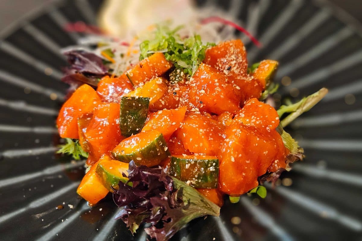 Spicy Salmon Sashimi