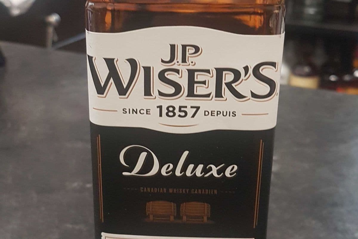 J.P. Wiser's Deluxe (750 ml Bottle)