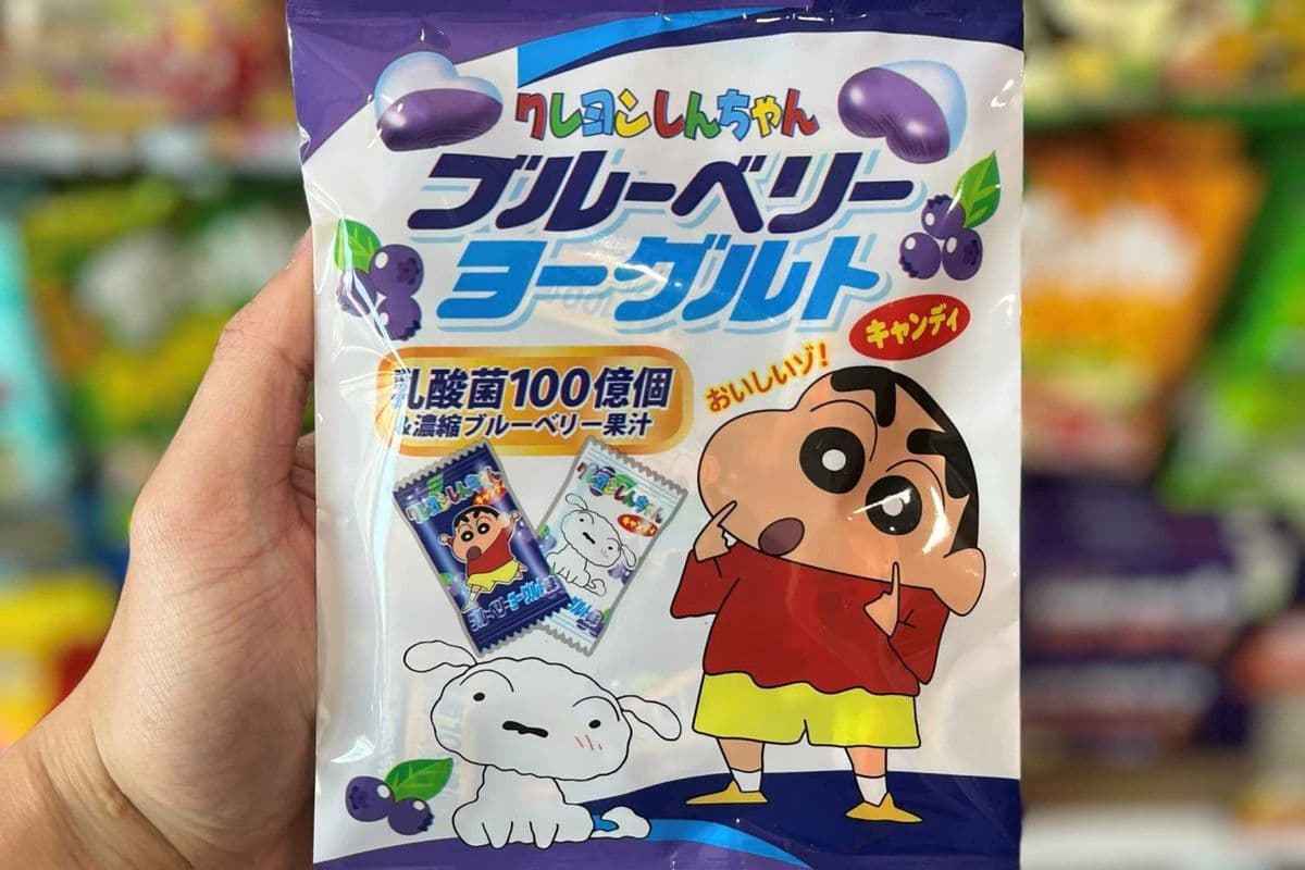 (JAPAN) HAYAKAWA CRAYON SHIN BLUEBERRY YOGURT CANDY 🍬💙 - 70G