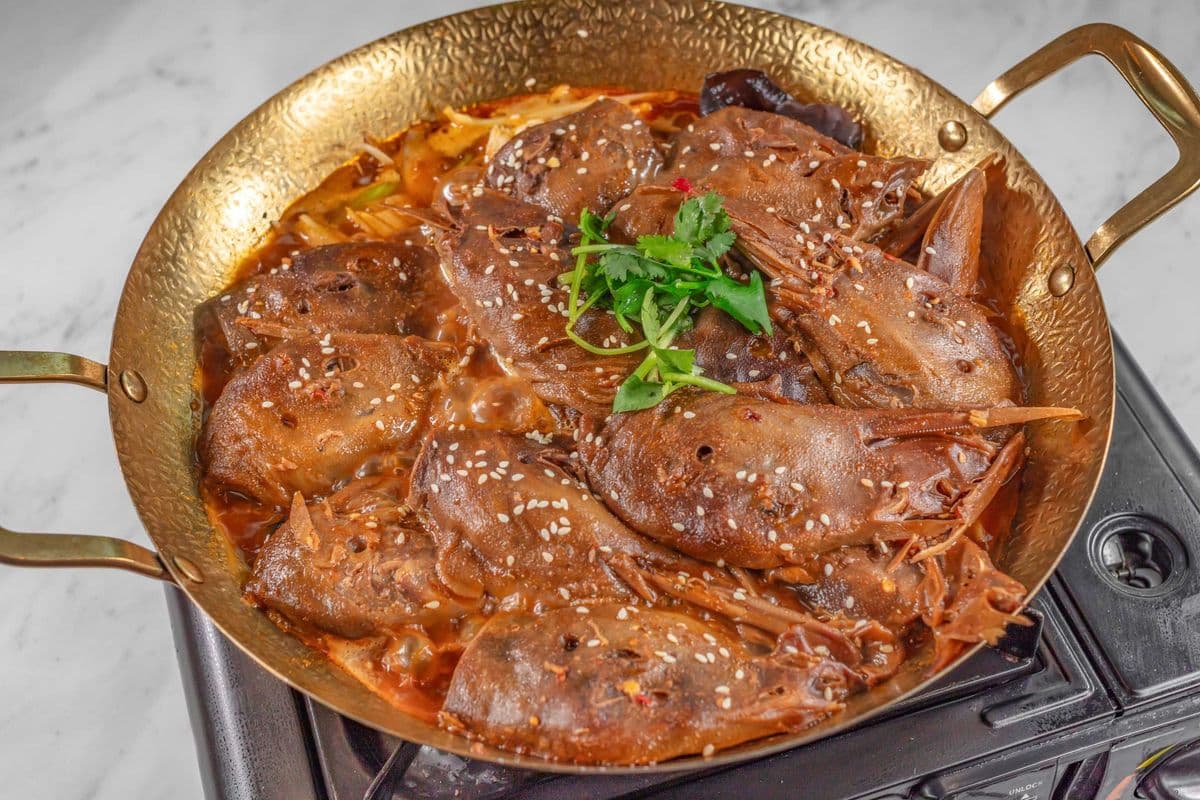 J02 Fried Duck's Head Dry Pot 干锅鸭头