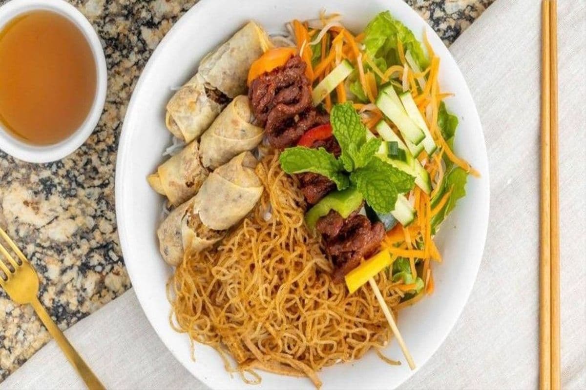 V03 Vegetarian Mock Grilled Pork, Spring Roll, and Shredded Mock Meat Vermicelli | Bun Thit Nuong, CHa Gio, Bi