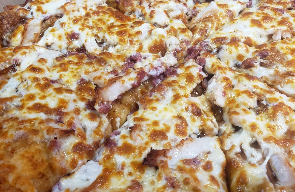 16" X-Large BBQ Chicken Pizza