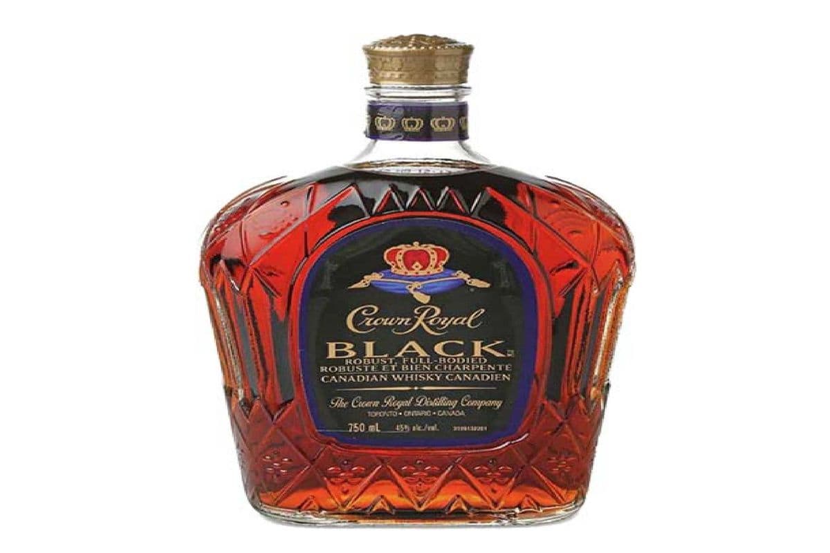 Crown Royal Black (1 x 750 ml)