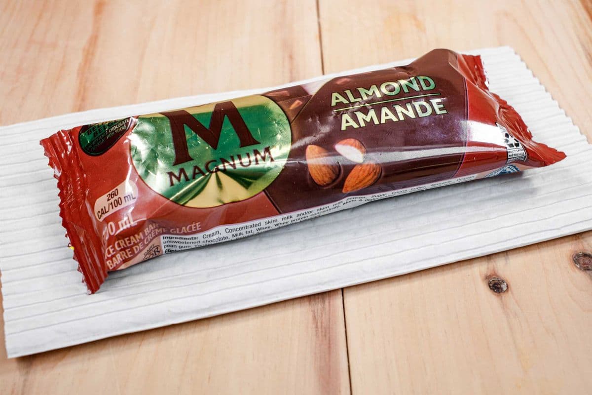 Magnum Almond