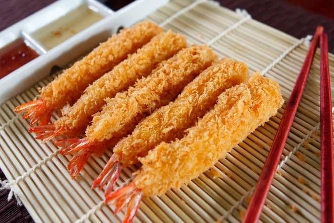 6. Crevettes frits (5 mcx) / Breaded Torpedo Shrimp (5 pcs)